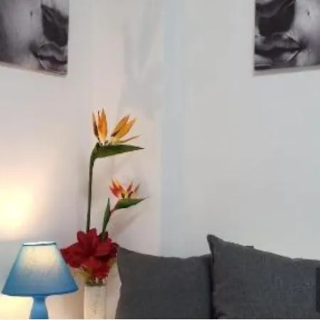 Loft Flower Colosseum 아파트 *