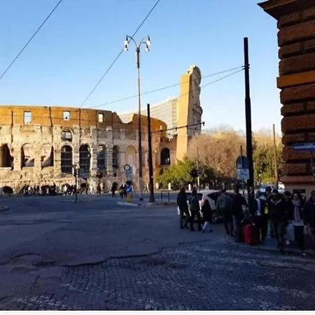 Loft Flower Colosseum * Rome